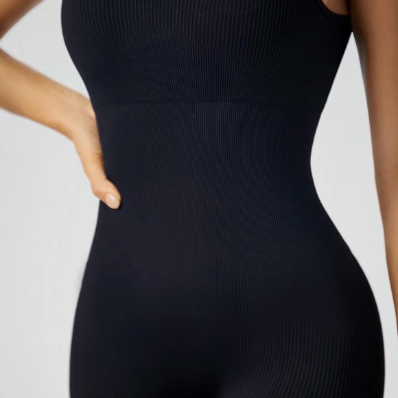 Black jumpsuit. - Picture 5 of 9